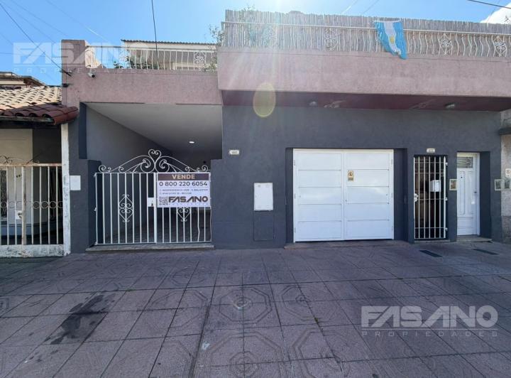 PH · 145m² · 4 Ambientes · 1 Cochera