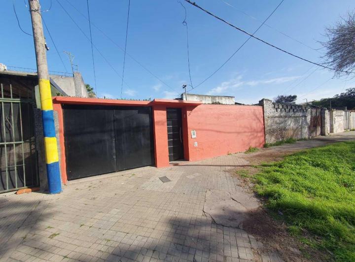 Casa · 68m² · 3 Ambientes · 1 Cochera