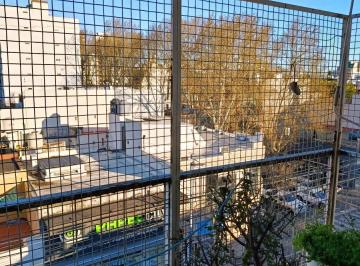 Departamento de 3 ambientes, Monte Castro · Pasaje Vicente Fidel López 1800 Dpto 3 Amb Fte C/balcon