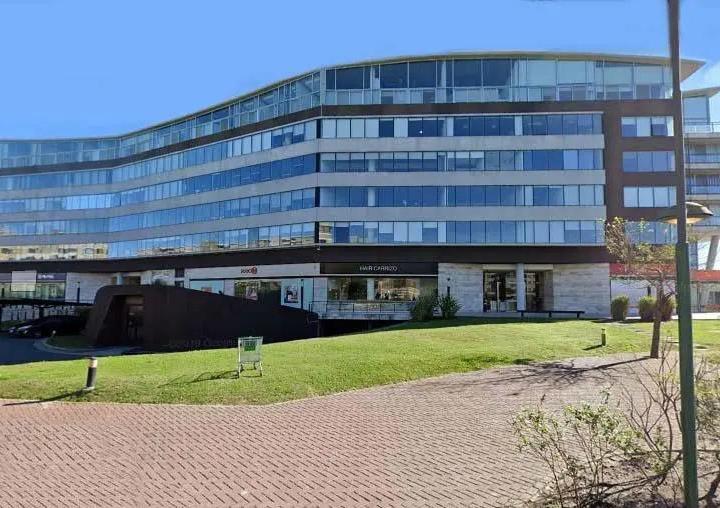 Oficina comercial · 60m² · 3 Ambientes · 1 Cochera