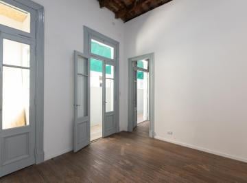Departamento · 74m² · 4 Ambientes · Departamento Refaccionado en Venta en Monserrat