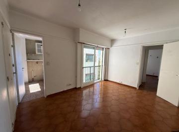 Departamento de 2 ambientes, Vicente López · Departamento de Dos Ambientes en Venta en Vicente López Sobre Av del Libertador a m del Río