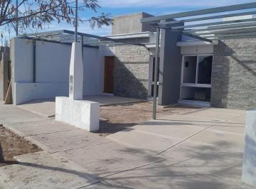 Casa · 64m² · 3 Ambientes · 1 Cochera · Casa a Estrenar en Venta en Barrio Natania 58