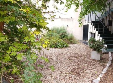 Casa · 300m² · 4 Ambientes · Casa Villa Tesei 4 Amb. Oportunidad Inversores