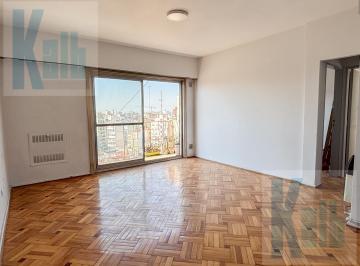 Departamento · 62m² · 3 Ambientes · Departamento 3 Ambientes con Balcon Vista y Luminoso en Alquiler en Constitución San Telmo