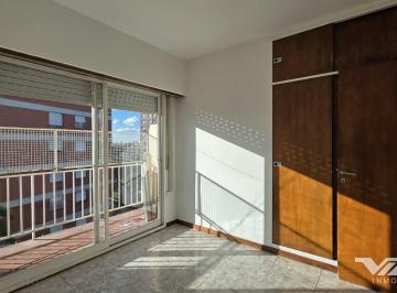Departamento · 35m² · 2 Ambientes · En Venta Depto. 2 Amb. con Balcón, Sobre Av G. Paz Proximo Balbin