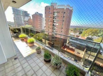 Departamento de 5 ambientes, Vicente López · Excelente Depto en Alquiler en Gran Ubicación con Cochera en Subsuelo y Pequeña Baulera.