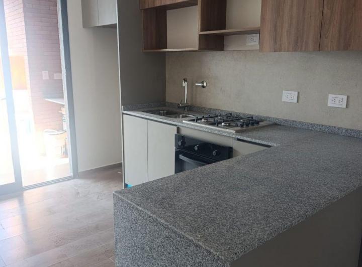 Casa · 80m² · 4 Ambientes · 1 Cochera