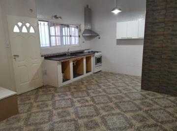 Departamento de 2 ambientes, Morón · Amplio 2 Ambientes con Patio Propio