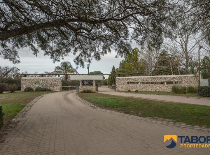 Terreno · 1850m²