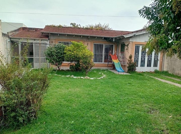 Casa · 80m² · 3 Ambientes · 1 Cochera