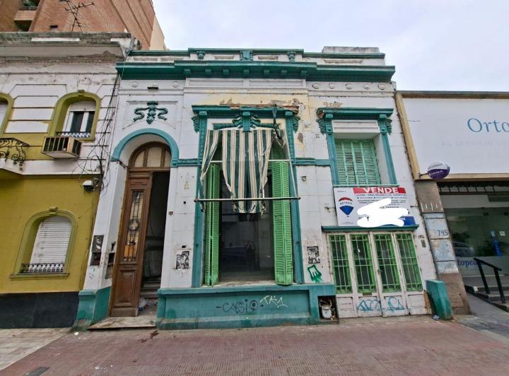 Casa · 429m² · 11 Ambientes · 1 Cochera