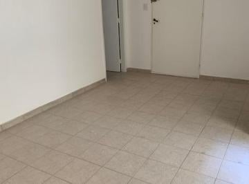 Departamento · 64m² · 3 Ambientes · Impecable, Comodo y Luminoso Treson Ambientes con Dos Patios