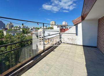 Casa de 8 ambientes, Parque Chacabuco · Venta Casa Chalet Triplex en Lote Propio en Boedo Jardín Cochera Parrilla Ascensor 8 Ambientes Boedo