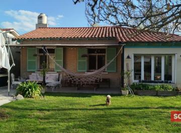 Casa · 150m² · 2 Dormitorios · Casa Para Alquiler de Verano en Bella Vista - Enero 2027 con Año Nuevo o Quincenal