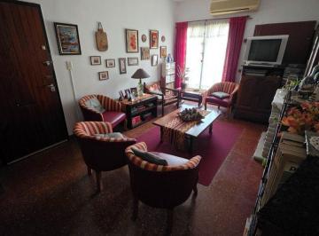 PH · 85m² · 4 Ambientes · 1 Cochera · Adrogue Venta PH 4 Ambientes con Cochera