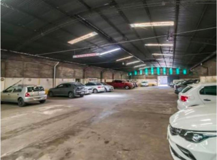 Bodega-Galpón · 1100m²
