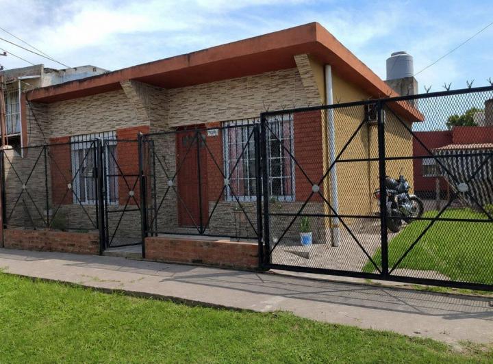 Casa · 190m² · 3 Ambientes · 2 Cocheras