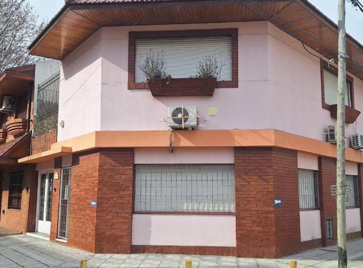 Casa · 128m² · 3 Ambientes · 1 Cochera