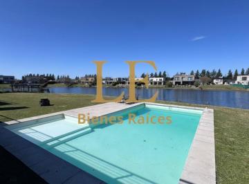 Casa · 330m² · 5 Ambientes · 4 Cocheras · Venta Casa a Laguna Central Barrio San Matias Zona Norte