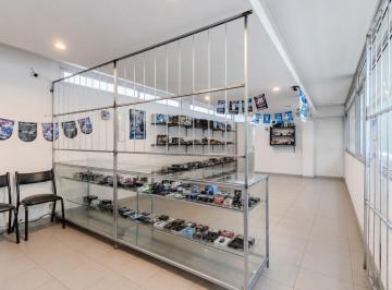 Local comercial · 100m² · 1 Cochera · Local en Venta en La Plata con Cochera