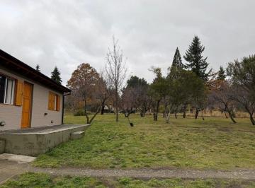 Casa · 115m² · 5 Ambientes · 1 Cochera · Casa de 5 Ambientes en 1.500 M&sup2;av. Los Cóndores