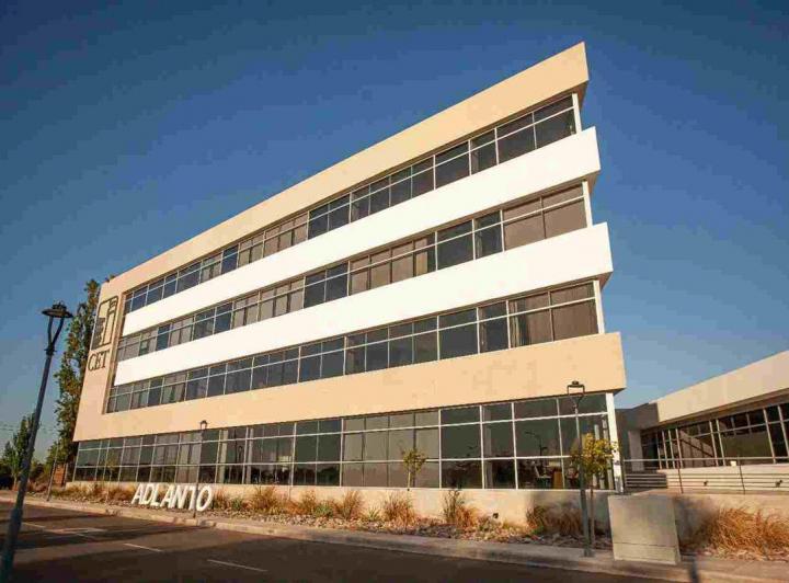 Oficina comercial · 64m² · 1 Cochera