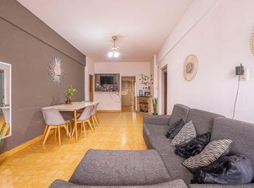 Casa · 207m² · 3 Ambientes · 1 Cochera · Casa en Venta Oportunidad Inversion San Justo