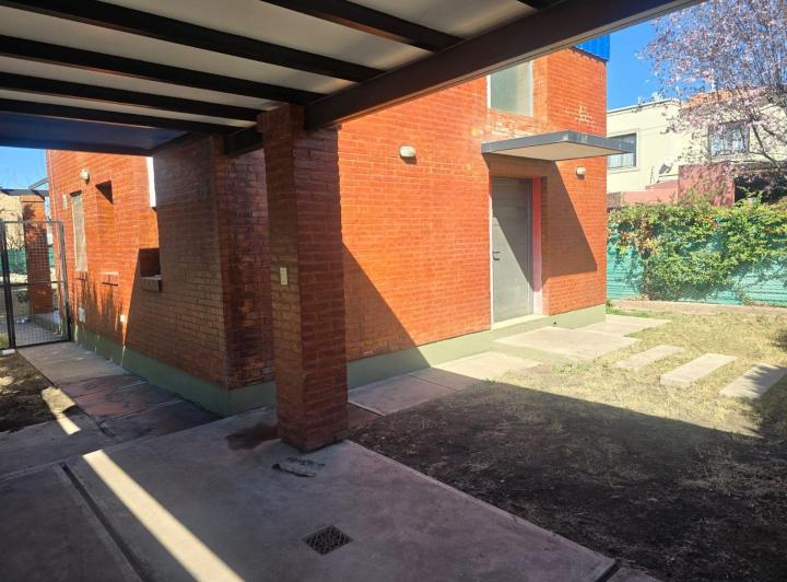 Casa · 90m² · 3 Ambientes · 1 Cochera