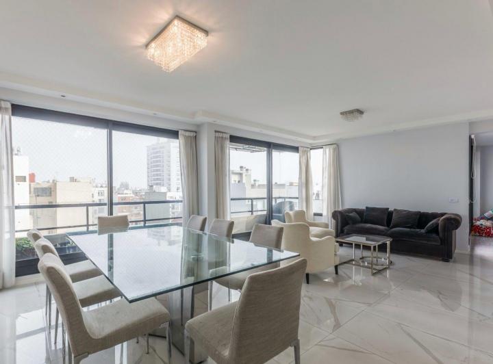 Departamento · 134m² · 4 Ambientes · 1 Cochera