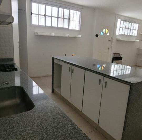 PH · 96m² · 4 Ambientes · 6 Cocheras