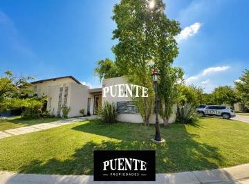 Casa · 180m² · 5 Ambientes · 2 Cocheras · Casa en La Horqueta de Echeverría