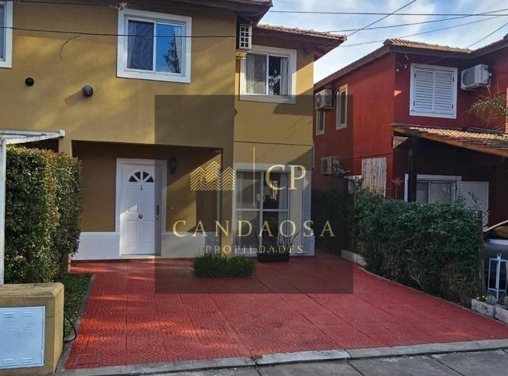 Casa · 85m² · 4 Ambientes · 2 Cocheras