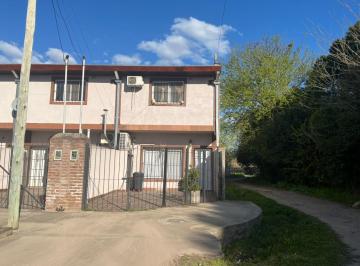 Casa · 88m² · 3 Ambientes · 1 Cochera · Casa en Parque Florida