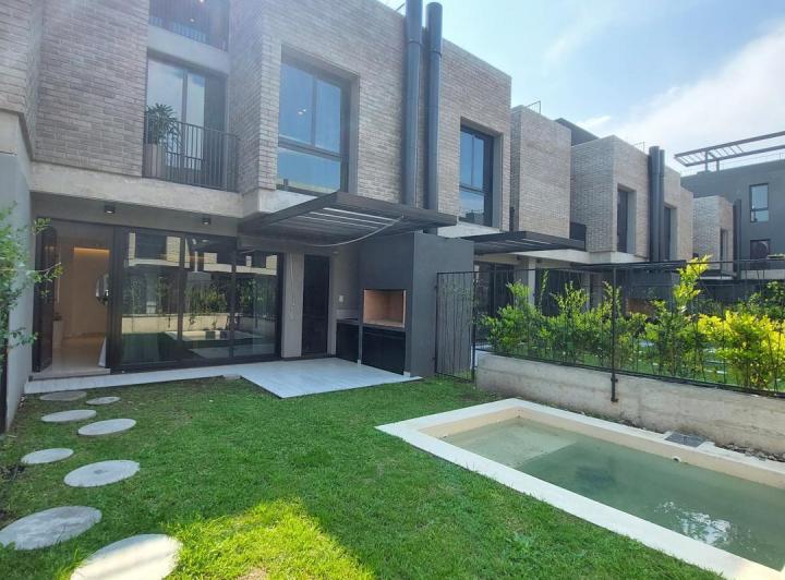 Casa · 131m² · 5 Ambientes