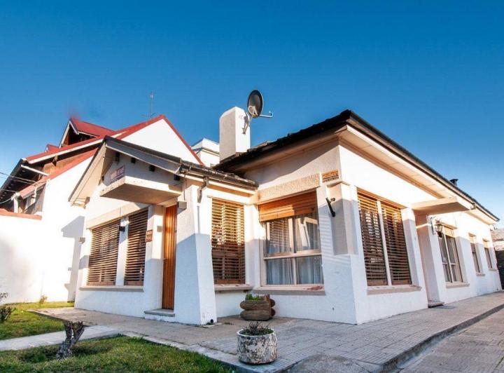 Casa · 225m² · 3 Ambientes · 1 Cochera