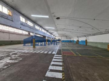 Bodega-Galpón · 2200m² · Gran Galpón a La Calle Sobre Av Ader en Plena Zona Industrial de Munro - Red de Incendio
