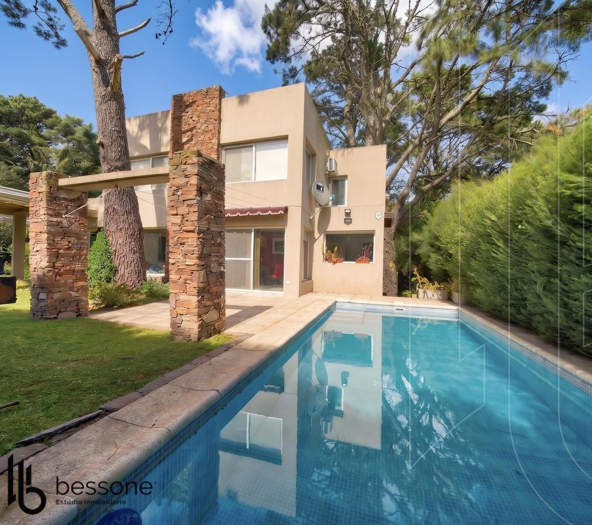 Moderna casa en Sierra de los Padres – Naturaleza, privacidad y calidad de vida
