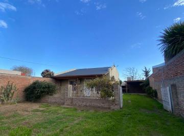 Casa de 4 ambientes, Bahía Blanca · Casa en Alquiler en Panama 2600