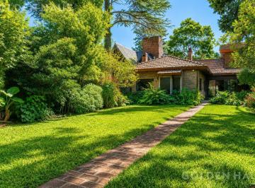 Casa · 160m² · 4 Ambientes · 2 Cocheras · Casa en Lote Propio 12x54 m en Castelar