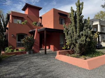 Casa de 9 ambientes, Pilar · Casa en Venta El Molino. Impecable! Excelente Ubicación y Orientación!