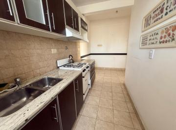 Departamento · 75m² · 3 Ambientes · 1 Cochera · Departamento en Alquiler de 3 Ambientes con Cochera