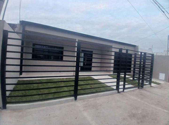 Casa · 176m² · 6 Ambientes · 1 Cochera
