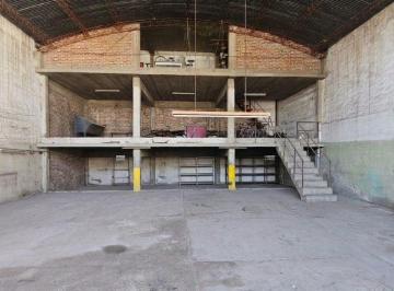 Bodega-Galpón de 1 ambiente, Córdoba · Galpon de 300 m² en Alquiler en Villa Cabrera