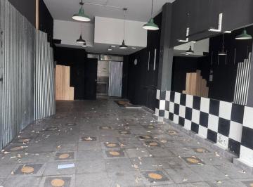 Local comercial · 60m² · 2 Ambientes · Alquiler Local Sobre Av del Libertador 4 X 15 Dos Plantas Martinez