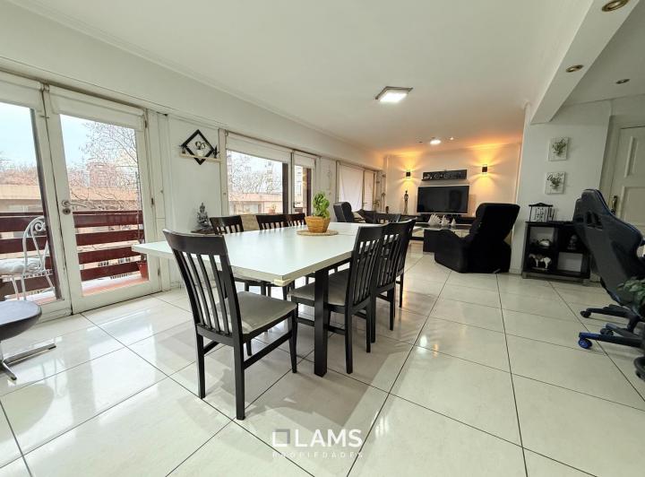 Departamento · 156m² · 5 Ambientes · 1 Cochera