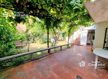 Casa · 230m² · 6 Ambientes · 3 Cocheras · Casa - Florida Mitre/este