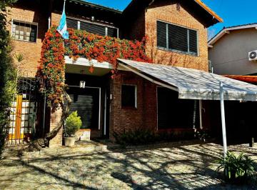 Casa de 7 ambientes, San Isidro · Casa en Venta de 500 m de Lote en Acassuso