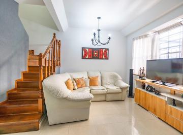 Casa · 84m² · 4 Ambientes · 1 Cochera · Duplex 4 Amb Venta R Escalada/lanus y Cochera