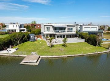 Casa · 280m² · 7 Ambientes · Casa a La Laguna en Venta - El Cantón Norte - 7amb